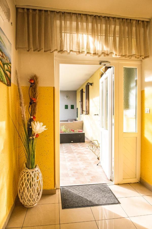 Garni Hotel Keltika Izola Bagian luar foto