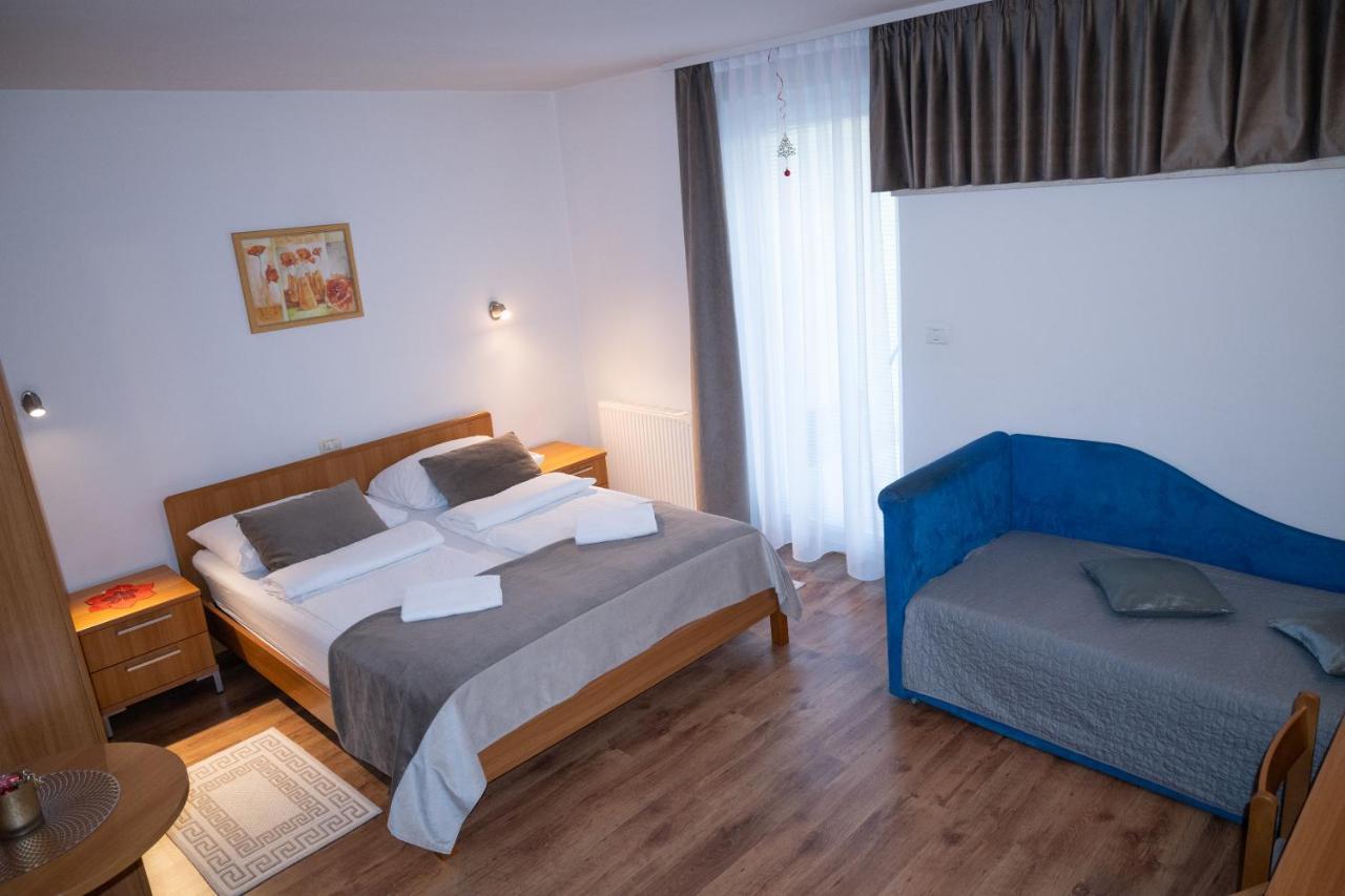 Garni Hotel Keltika Izola Bagian luar foto