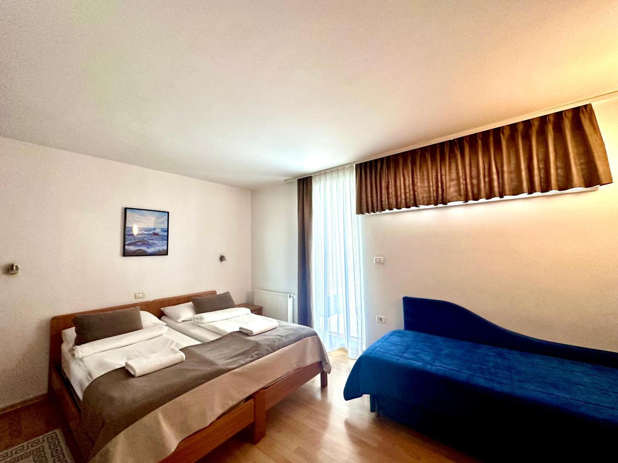 Garni Hotel Keltika Izola Bagian luar foto