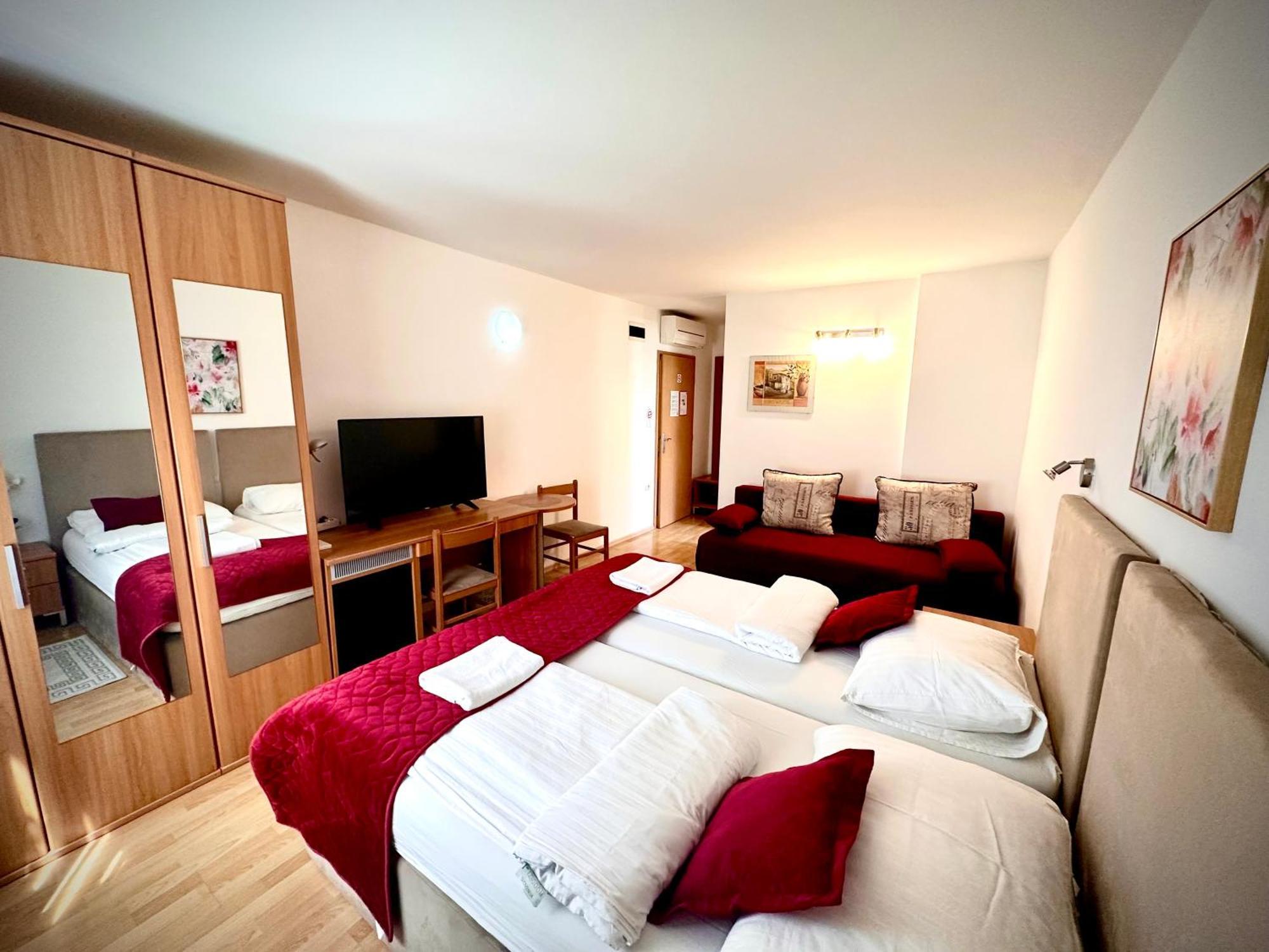 Garni Hotel Keltika Izola Bagian luar foto